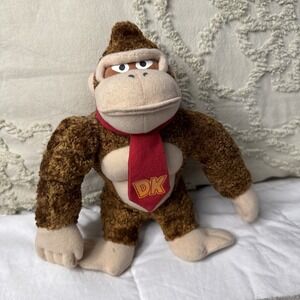 Vintage 2001 Nintendo Kellytoy Donkey Kong DK Plush 9 inches